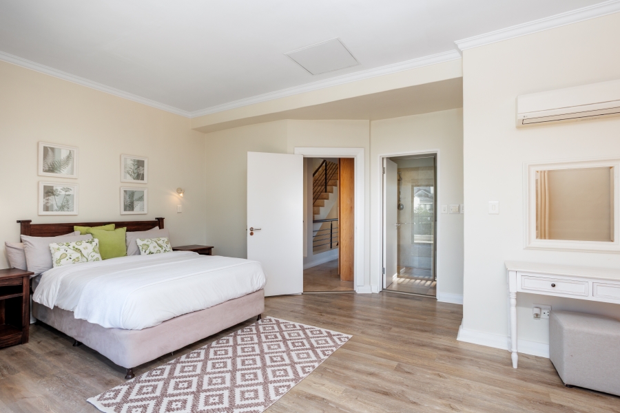 To Let 4 Bedroom Property for Rent in Pearl Valley at Val de Vie Western Cape